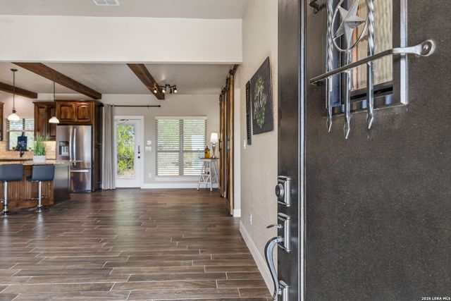 6197 Pfeil Rd, Schertz, TX 78154