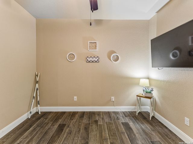 6197 Pfeil Rd, Schertz, TX 78154