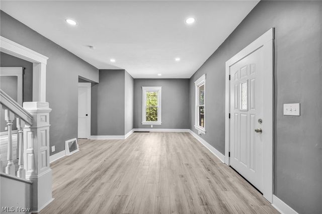 1009 W 10th Street, Lorain, OH 44052