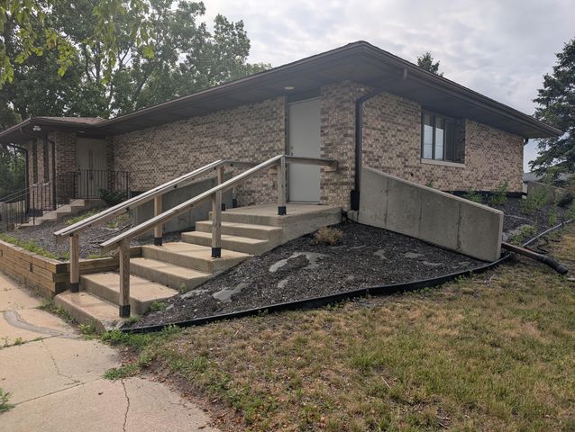 3437 Airport Road, Portage, IN 46368