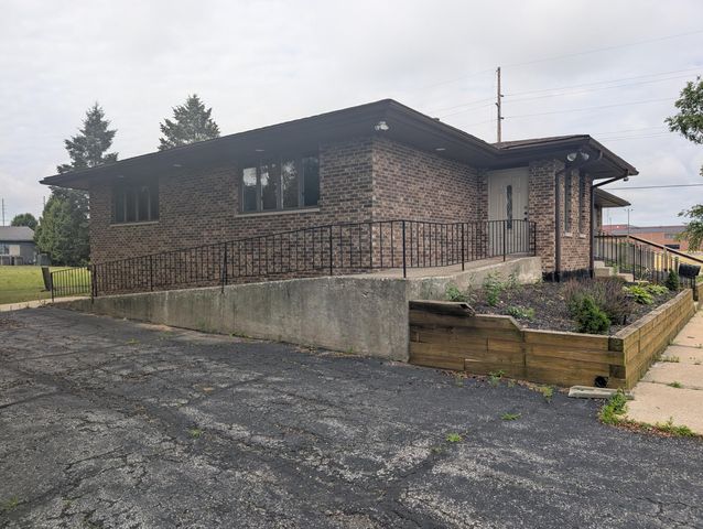 3437 Airport Road, Portage, IN 46368