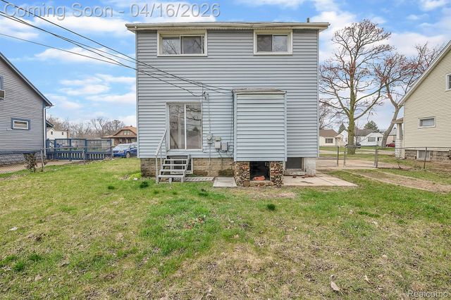 25439 New York Street, Dearborn Heights, MI 48125