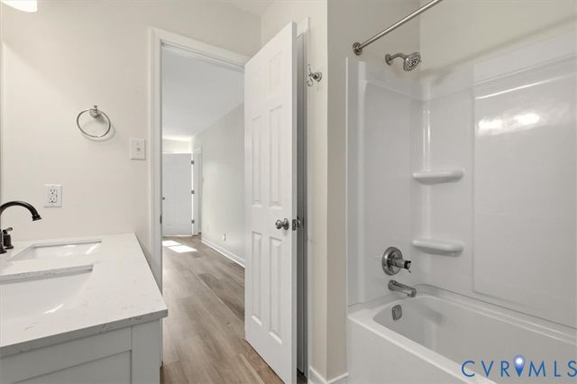 104 Thornhill Dr, Chester, VA 23836