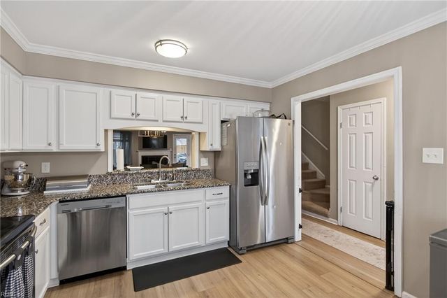 3944 Roebling LN, Virginia Beach, VA 23452