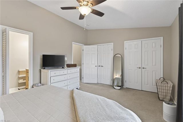 3944 Roebling LN, Virginia Beach, VA 23452