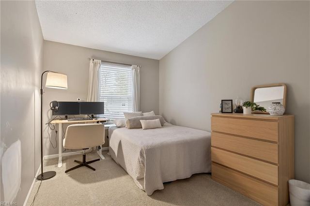 3944 Roebling LN, Virginia Beach, VA 23452