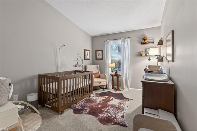 3944 Roebling LN, Virginia Beach, VA 23452