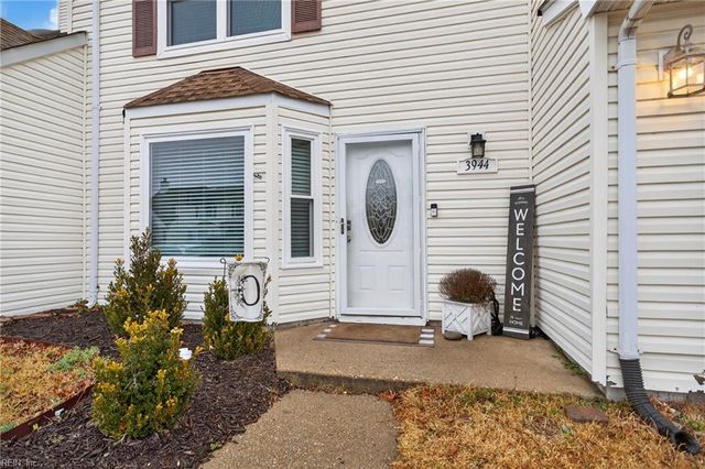 3944 Roebling LN, Virginia Beach, VA 23452