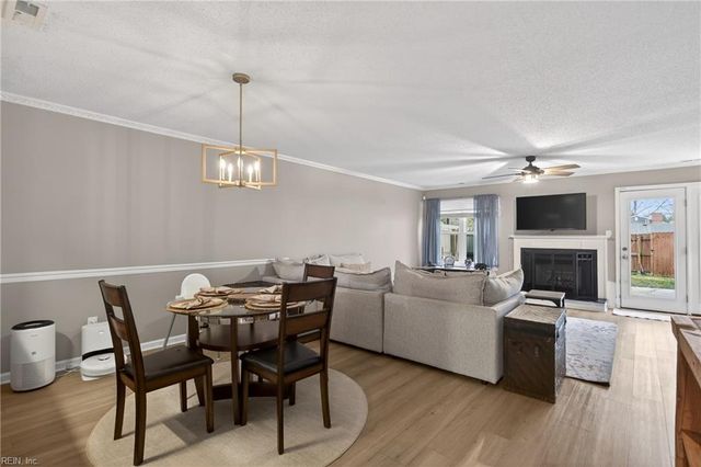 3944 Roebling LN, Virginia Beach, VA 23452