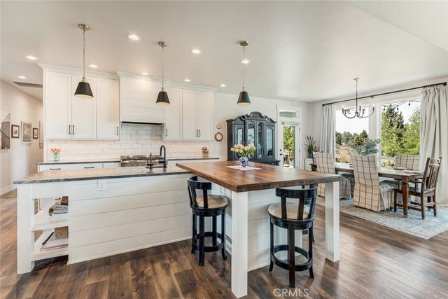 60870 Billadeau, Other, CA 97702