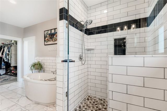 60870 Billadeau, Other, CA 97702