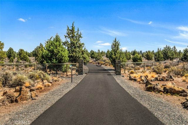 60870 Billadeau, Other, CA 97702