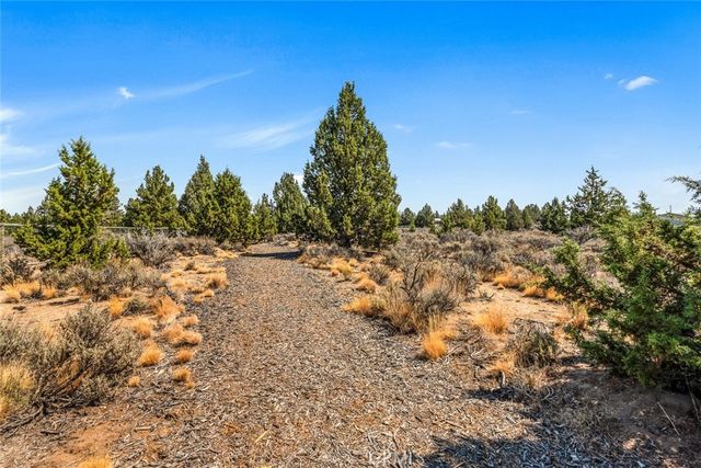 60870 Billadeau, Other, CA 97702