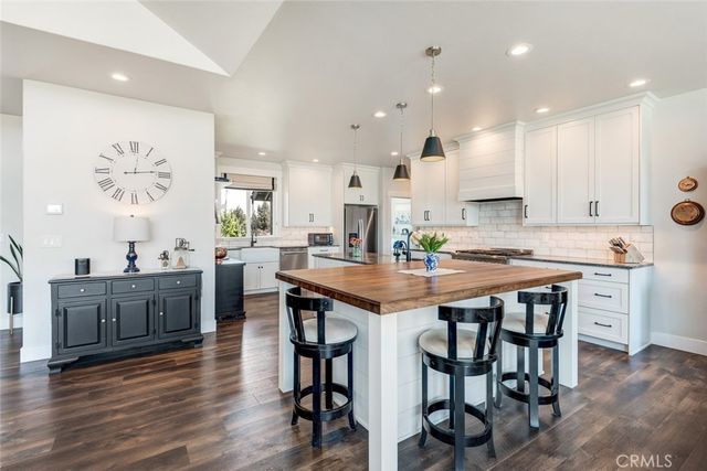 60870 Billadeau, Other, CA 97702