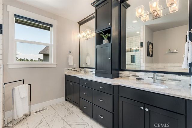 60870 Billadeau, Other, CA 97702