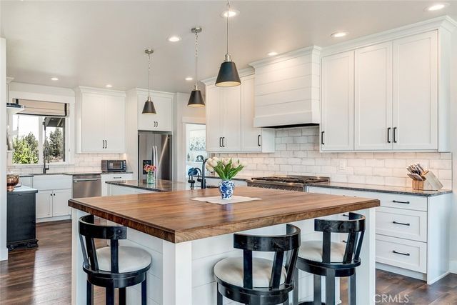 60870 Billadeau, Other, CA 97702