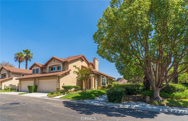 6097 E Montefino, Anaheim, CA 92807