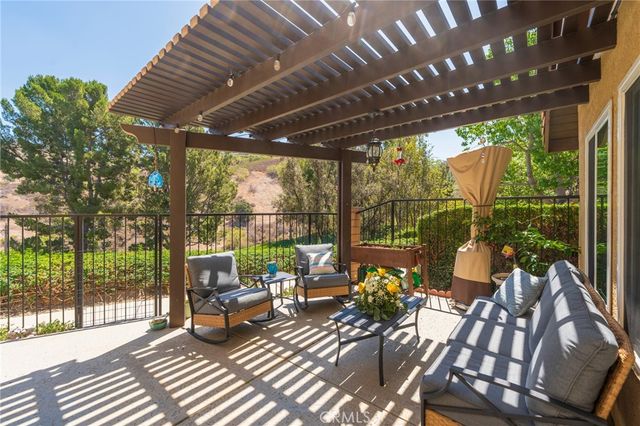 6097 E Montefino, Anaheim, CA 92807