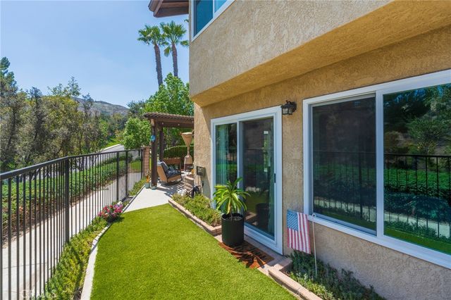 6097 E Montefino, Anaheim, CA 92807