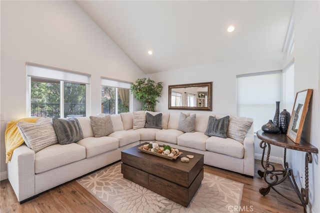 6097 E Montefino, Anaheim, CA 92807