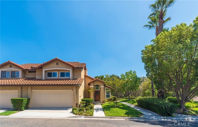 6097 E Montefino, Anaheim, CA 92807