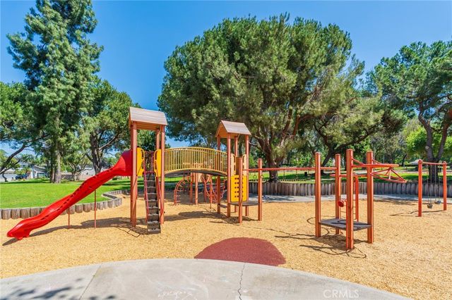 6097 E Montefino, Anaheim, CA 92807
