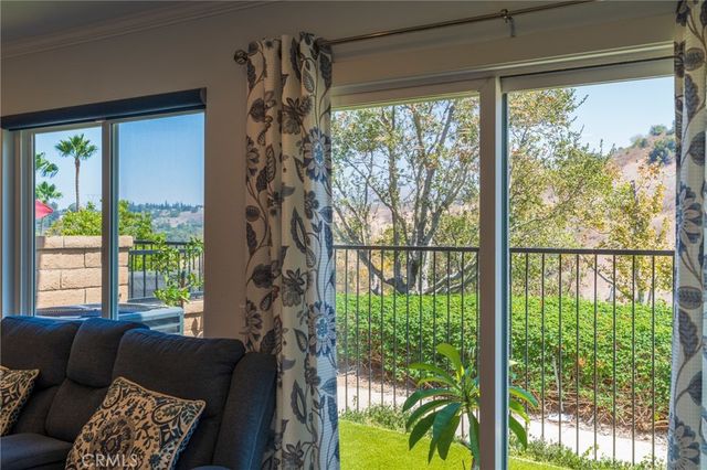 6097 E Montefino, Anaheim, CA 92807