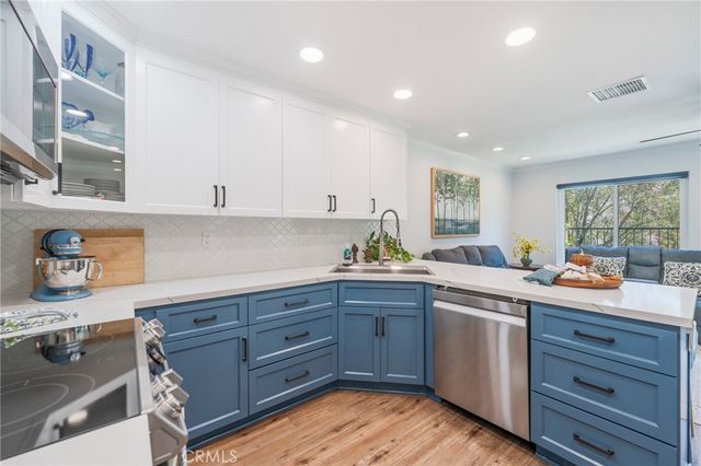 6097 E Montefino, Anaheim, CA 92807