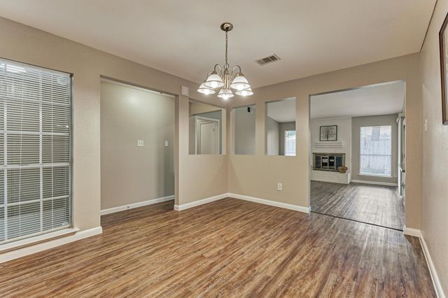 26 W Broken Oak Court, The Woodlands, TX 77381