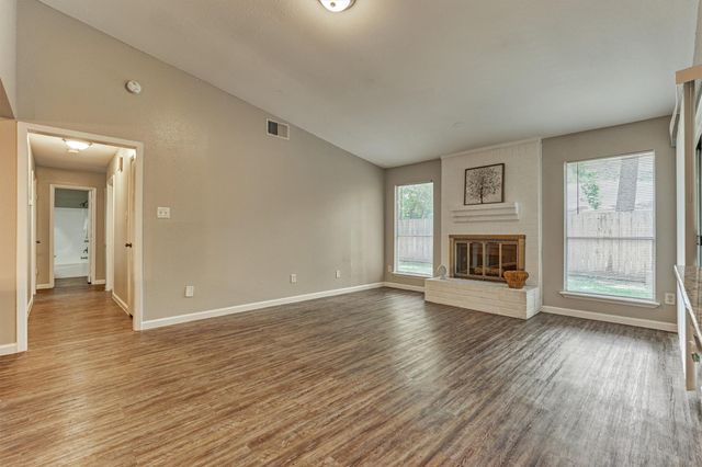 26 W Broken Oak Court, The Woodlands, TX 77381