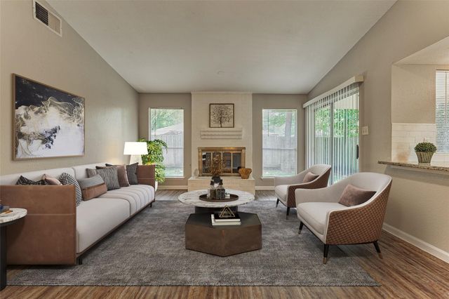 26 W Broken Oak Court, The Woodlands, TX 77381