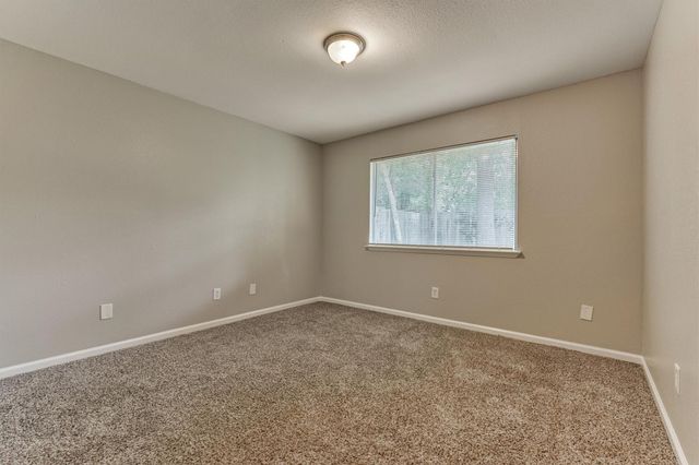 26 W Broken Oak Court, The Woodlands, TX 77381