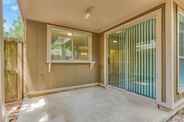 26 W Broken Oak Court, The Woodlands, TX 77381