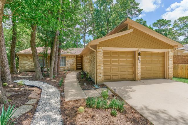 26 W Broken Oak Court, The Woodlands, TX 77381