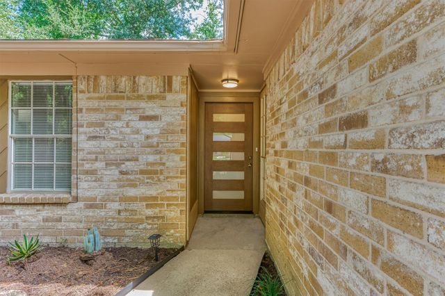 26 W Broken Oak Court, The Woodlands, TX 77381