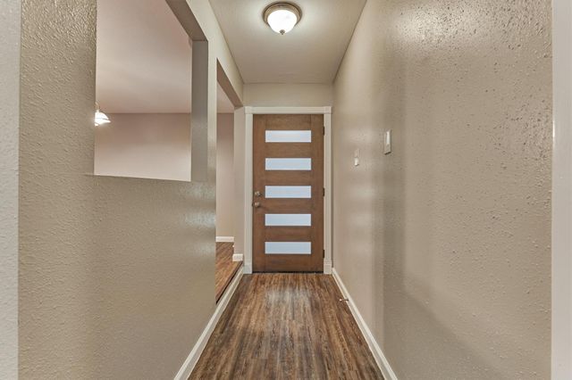 26 W Broken Oak Court, The Woodlands, TX 77381