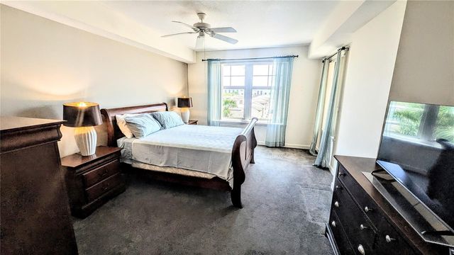 750 N TAMIAMI TRAIL 504, Sarasota, FL 34236