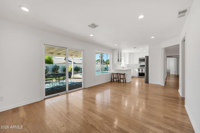 1707 W NIDO Avenue, Mesa, AZ 85202