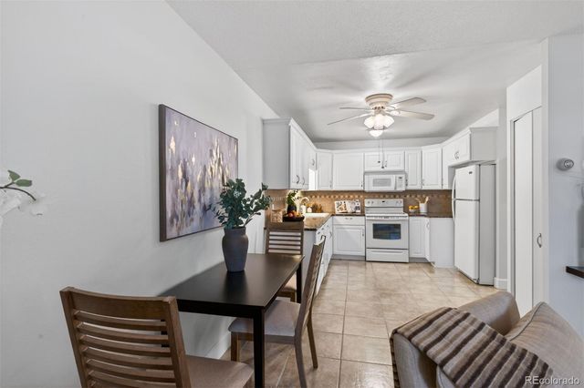 715 S Alton Way 7A, Denver, CO 80247