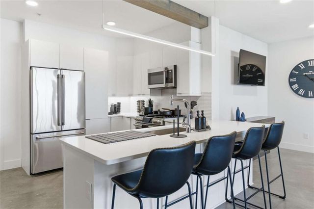 346 Peters SW Street 102, Atlanta, GA 30313