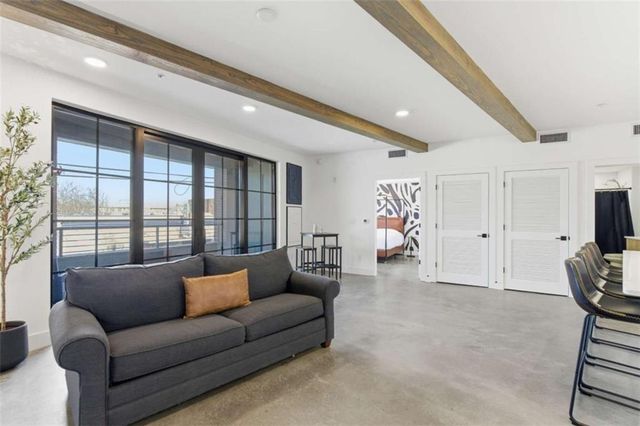 346 Peters SW Street 102, Atlanta, GA 30313