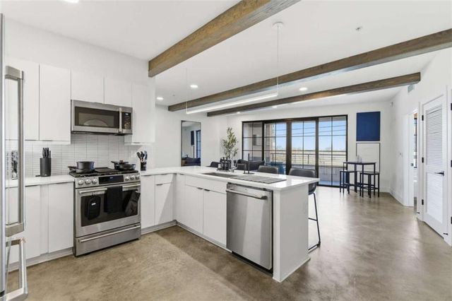 346 Peters SW Street 102, Atlanta, GA 30313