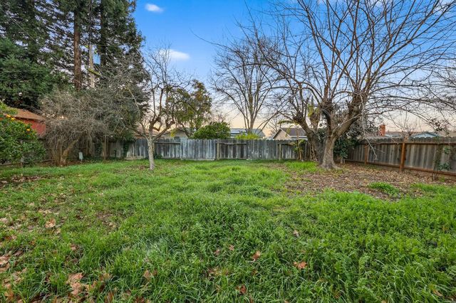 3205 N Parsons Ave, Merced, CA 95340