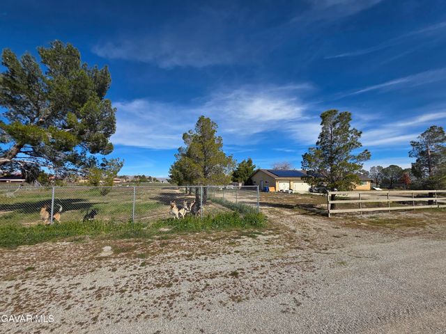 7241 W Avenue A2, Lancaster, CA 93536