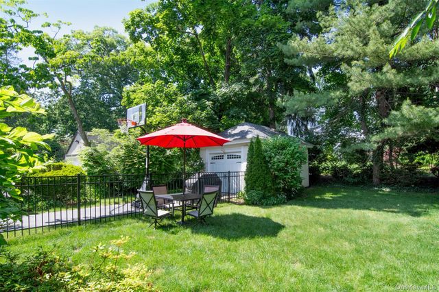 162 Ellison Avenue, Bronxville, NY 10708