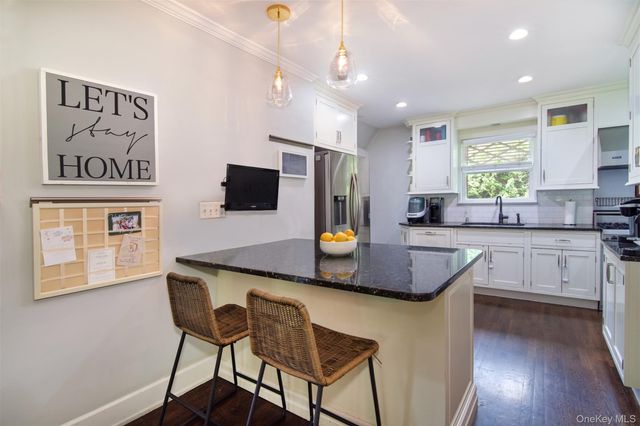 162 Ellison Avenue, Bronxville, NY 10708