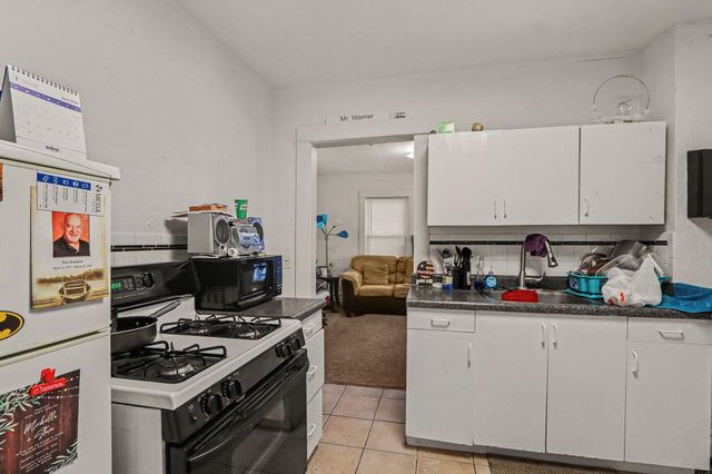 1152 Portage Street, Kalamazoo, MI 49001