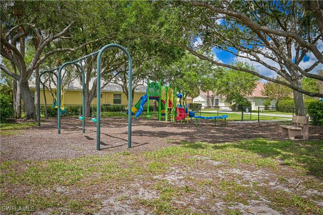 69 Burnt Pine DR, Naples, FL 34119