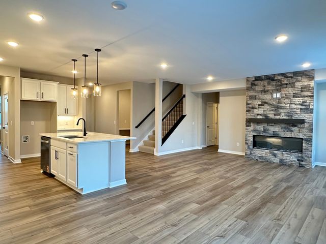 14560 106th Place N, Maple Grove, MN 55369