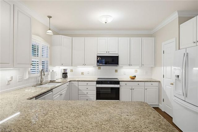 5202 Northforest Drive, Mcleansville, NC 27301